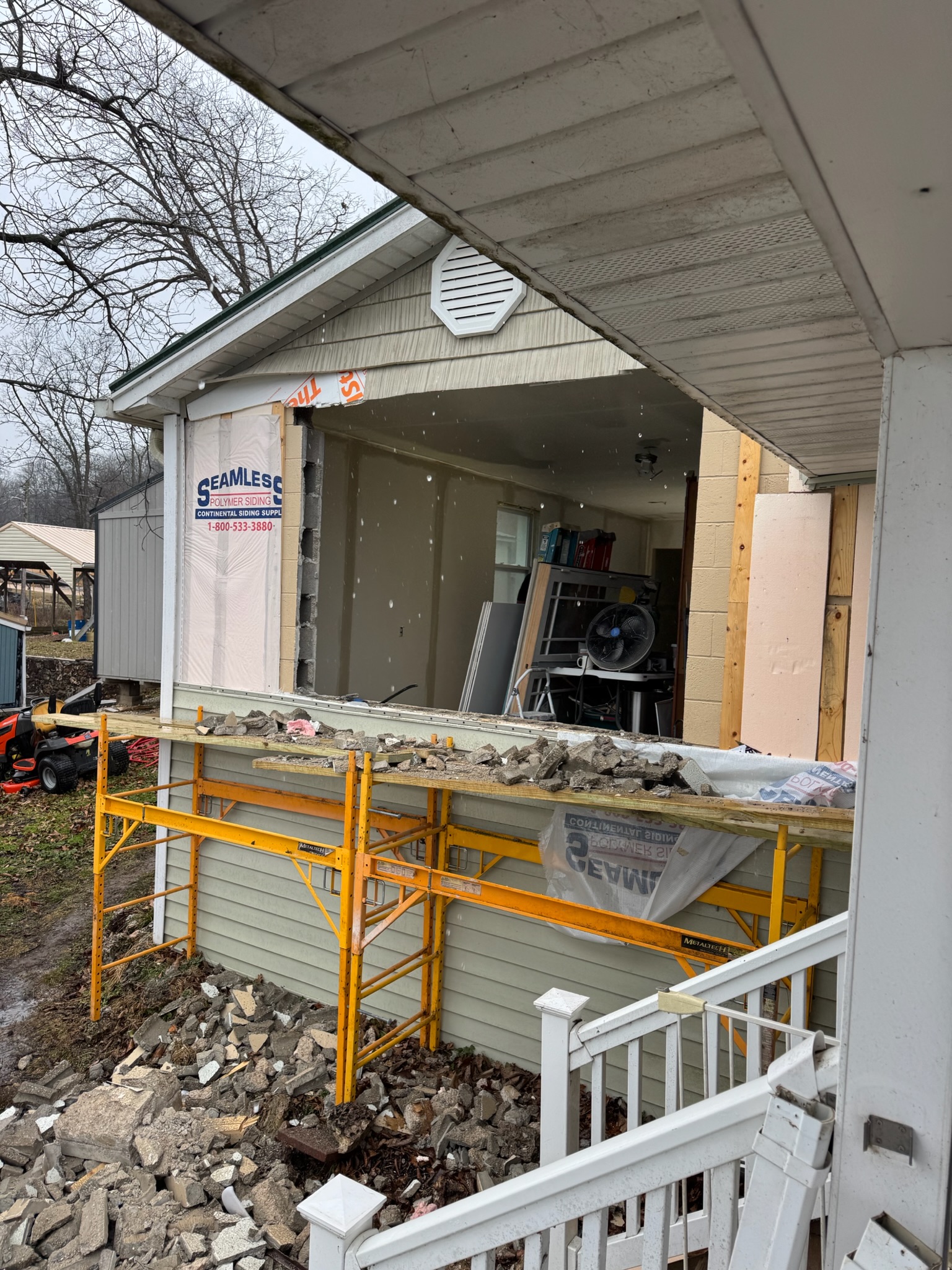 Siding repair - Before